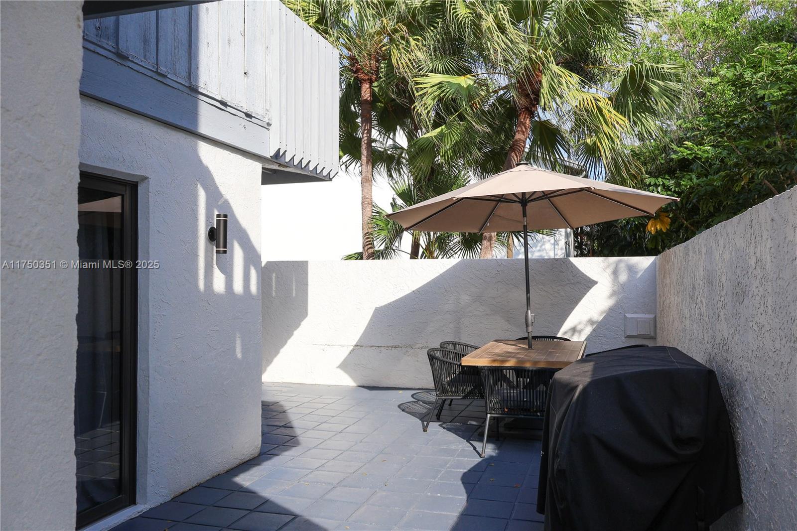 HARBOUR CLUB - Residential