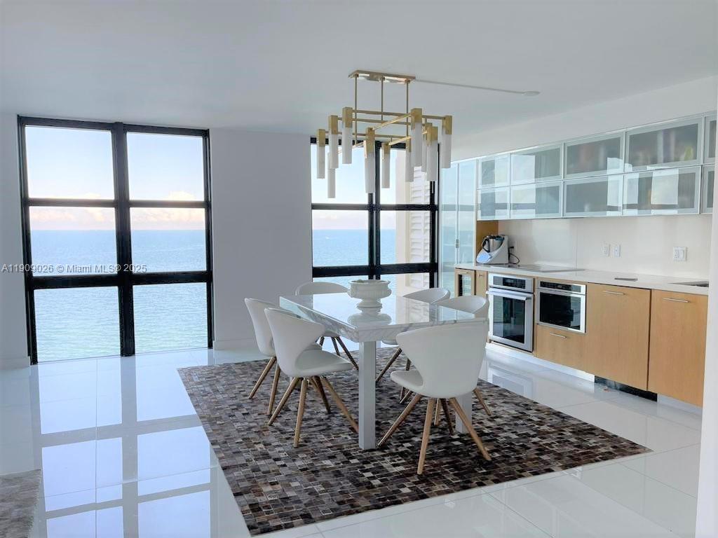 TOWERS OF KEY BISCAYNE CO - Residential Lease