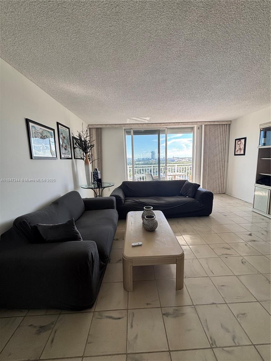 427 Golden Isles Dr 12B