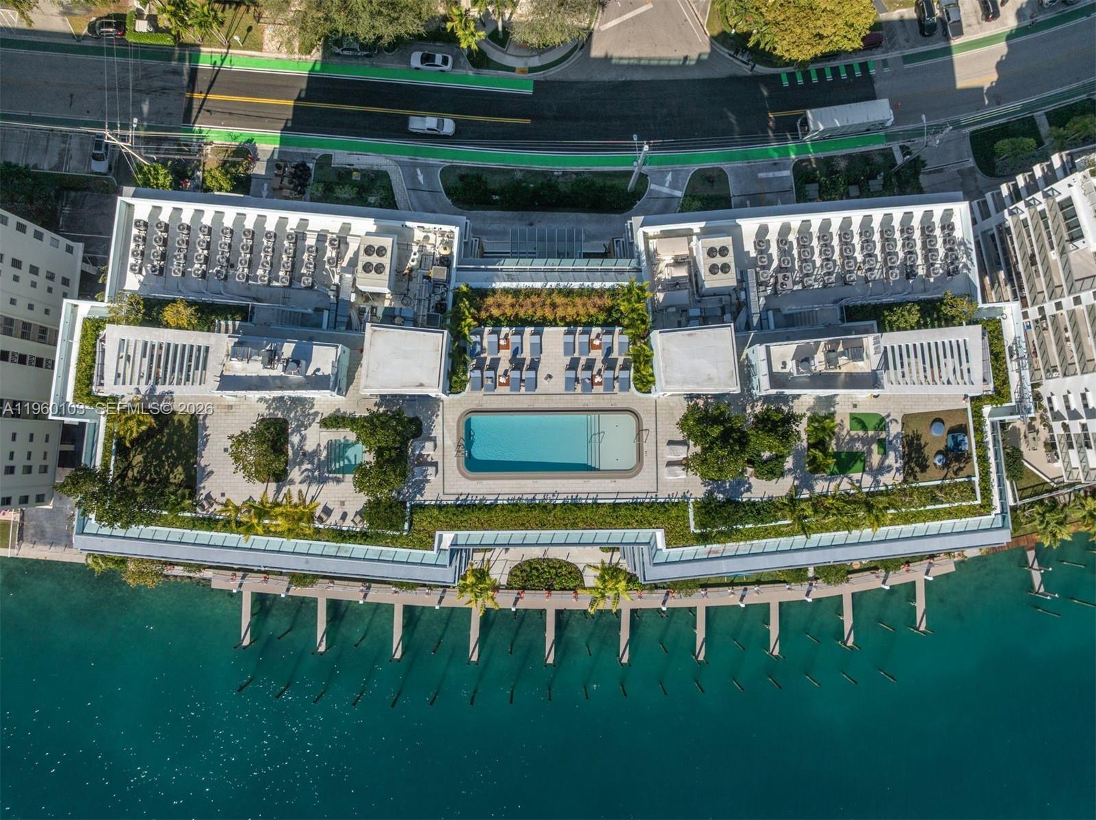 BAY HARBOR ISLAND - Residential