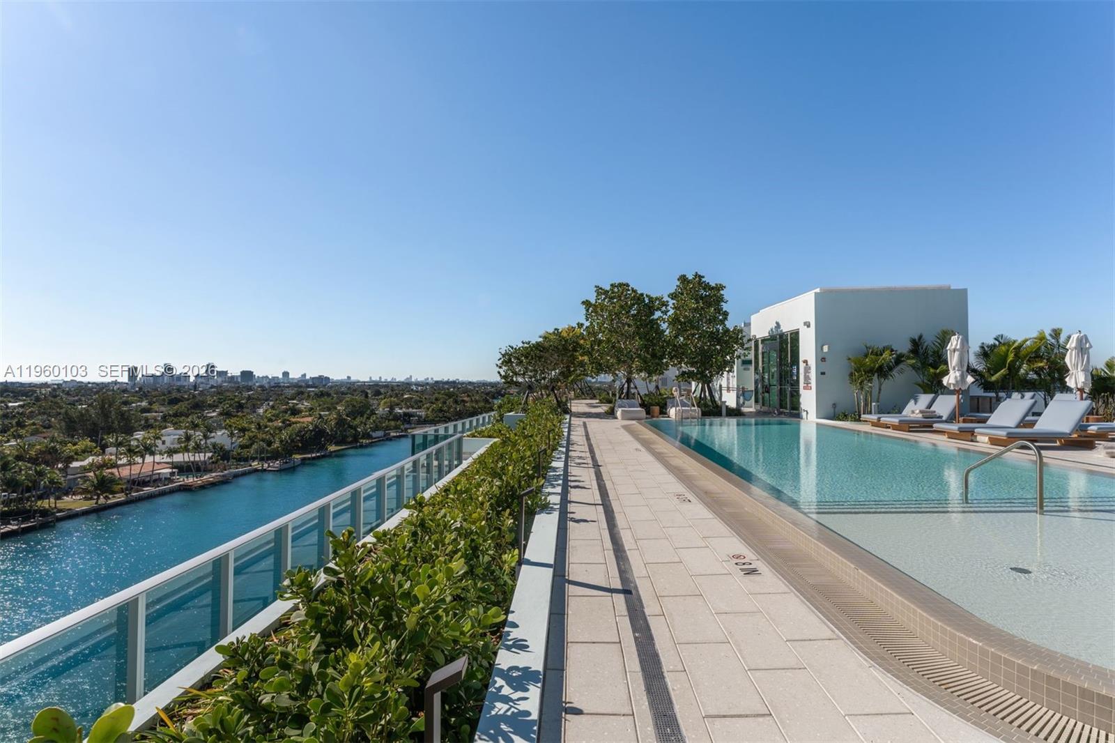 BAY HARBOR ISLAND - Residential