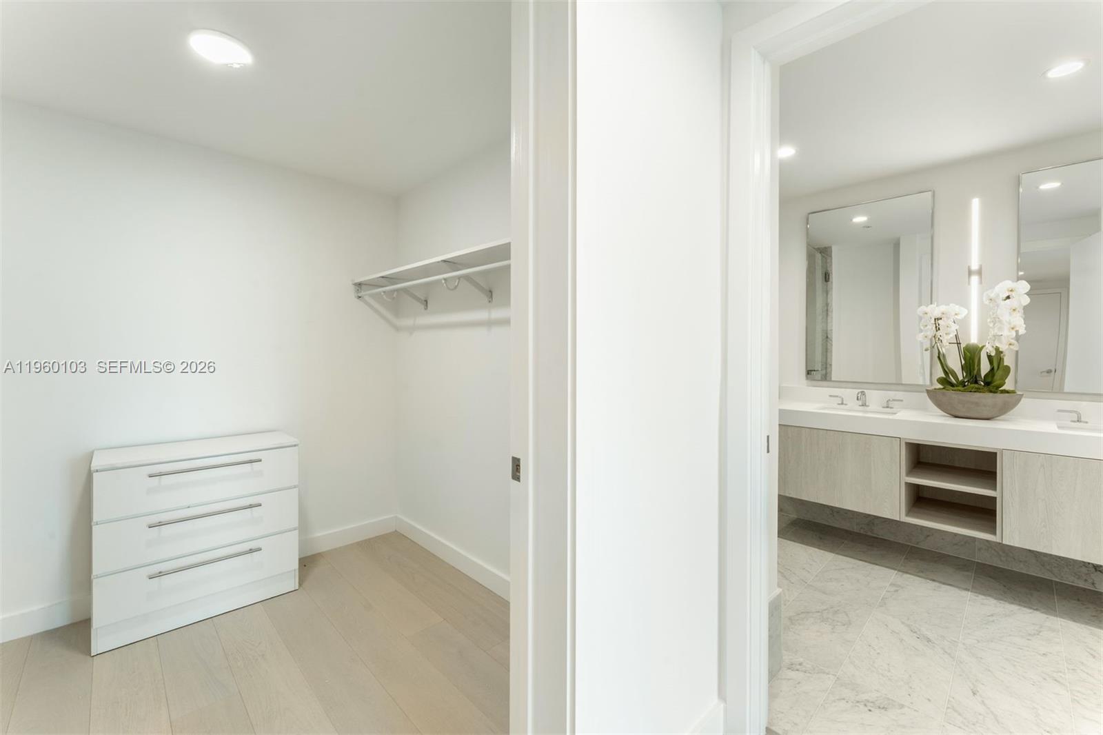 BAY HARBOR ISLAND - Residential