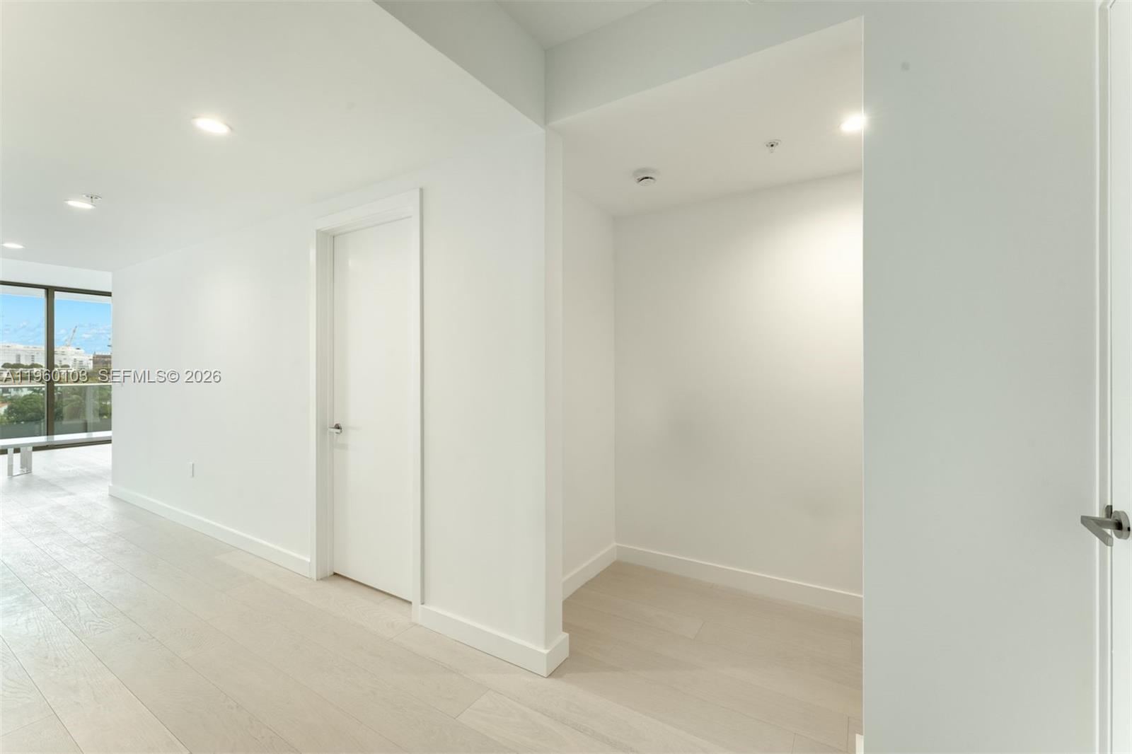 BAY HARBOR ISLAND - Residential