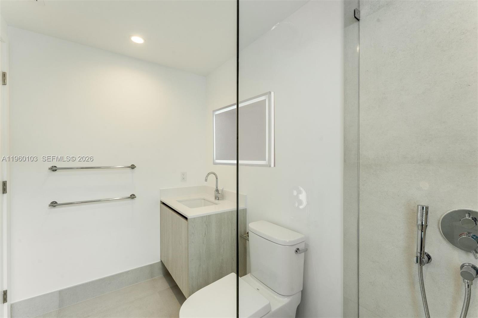 BAY HARBOR ISLAND - Residential