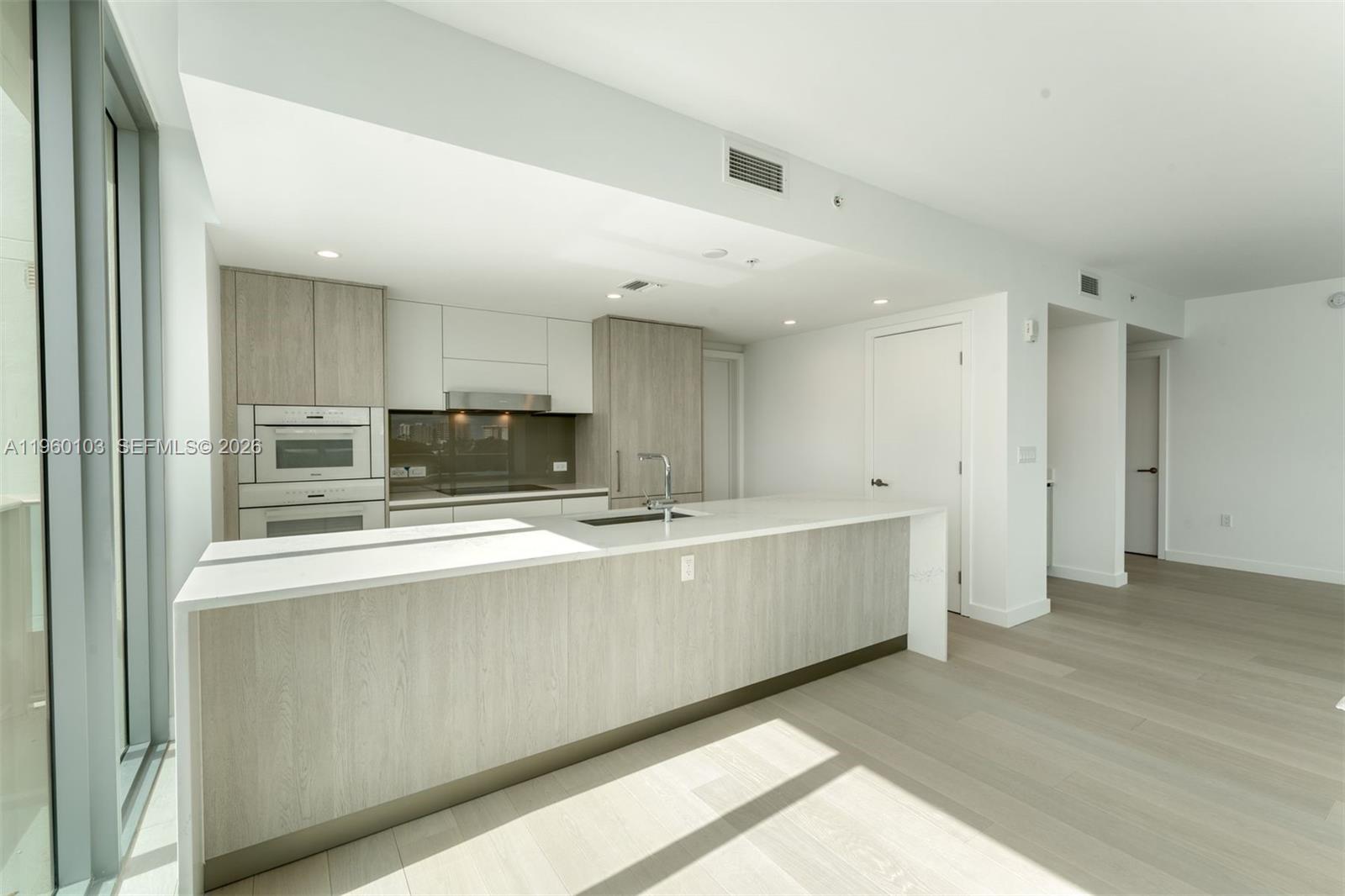 BAY HARBOR ISLAND - Residential