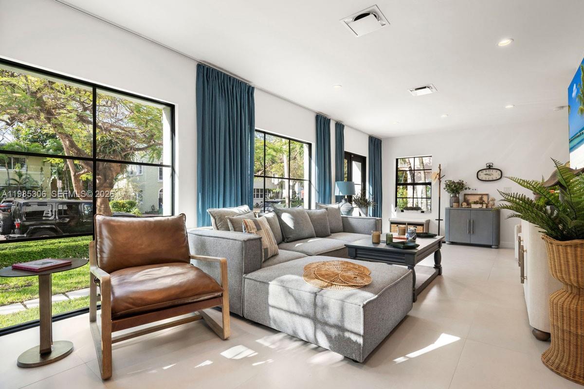 BILTMORE SUB - Residential Lease