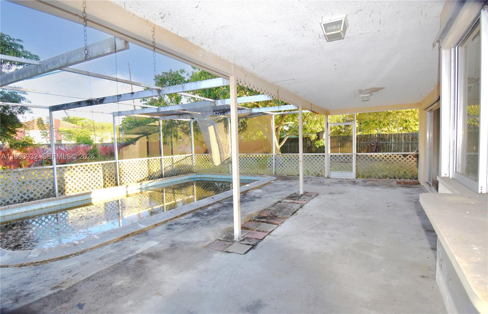 SUNRISE GOLF VILLAGE SEC - Residential