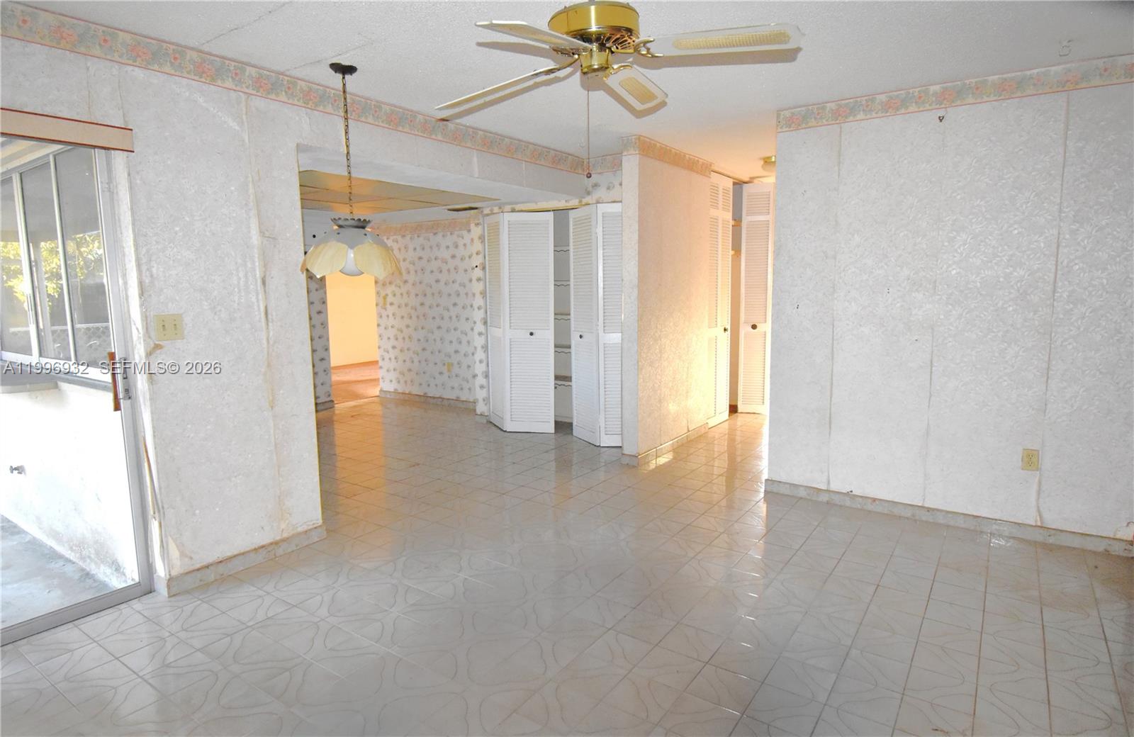 SUNRISE GOLF VILLAGE SEC - Residential