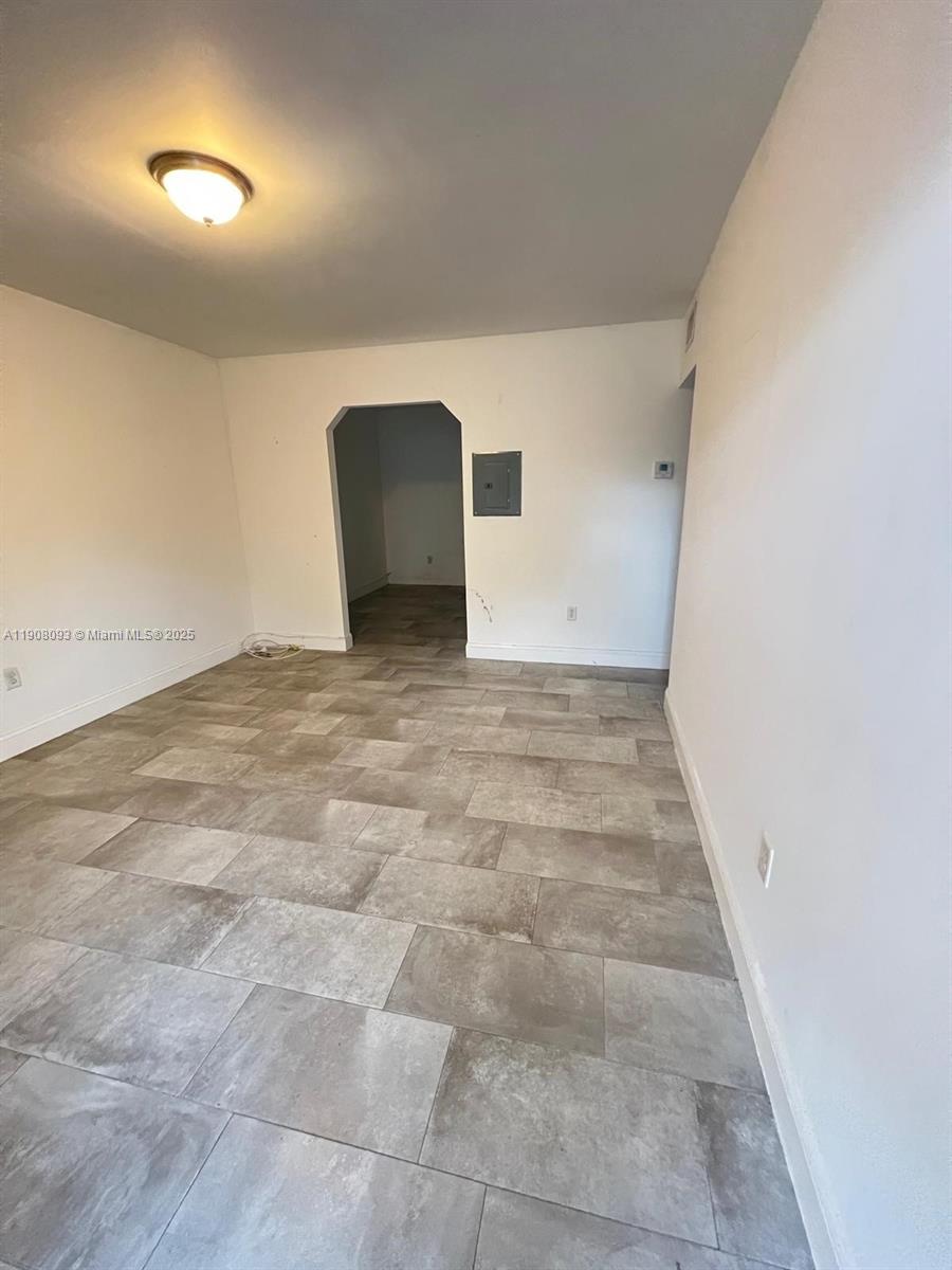 NORTHERN BLVD TRACK - Residential Lease