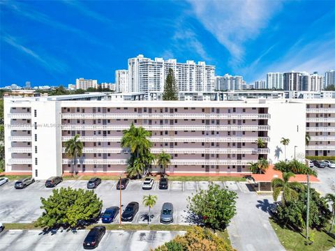 A home in Aventura