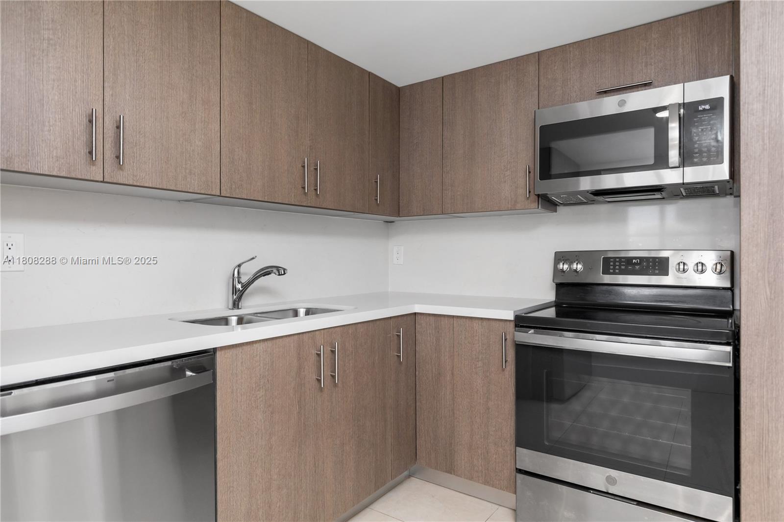 1901 Brickell Ave B1903