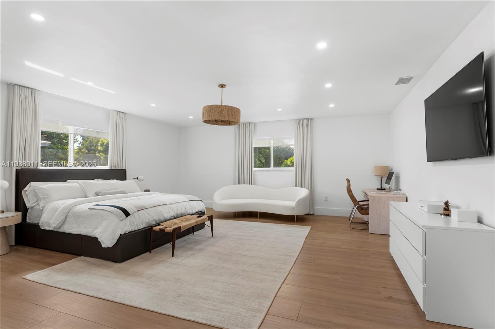 SUNSET ADDN - Residential Lease