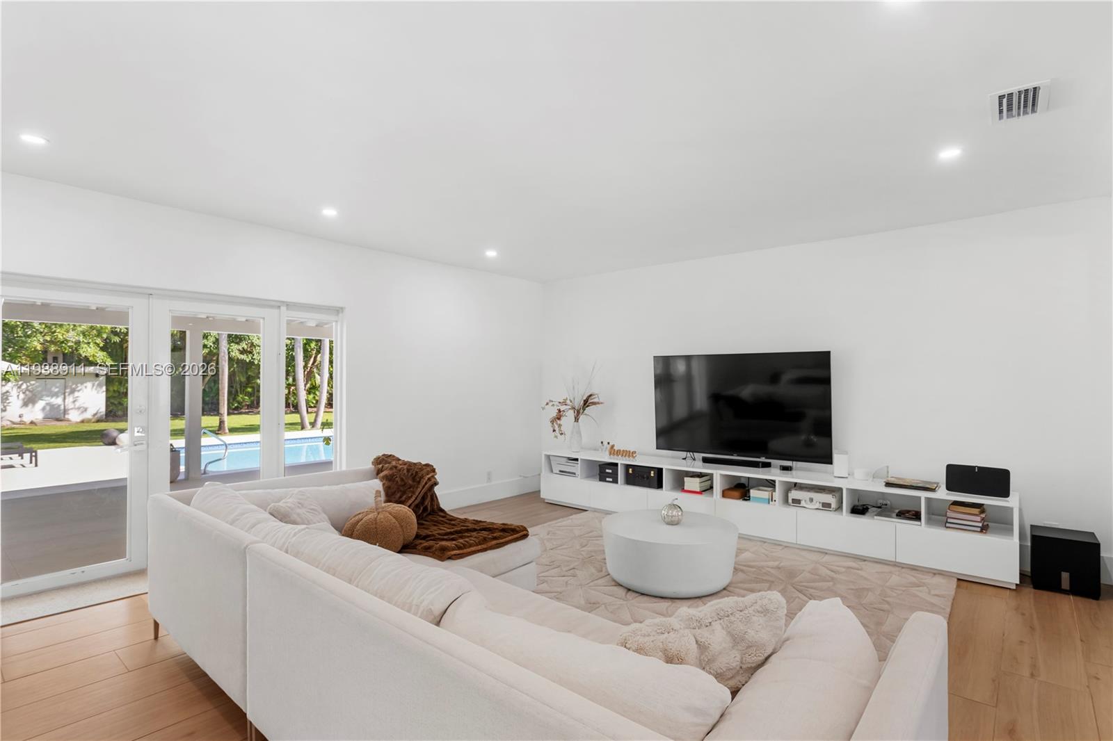 SUNSET ADDN - Residential Lease