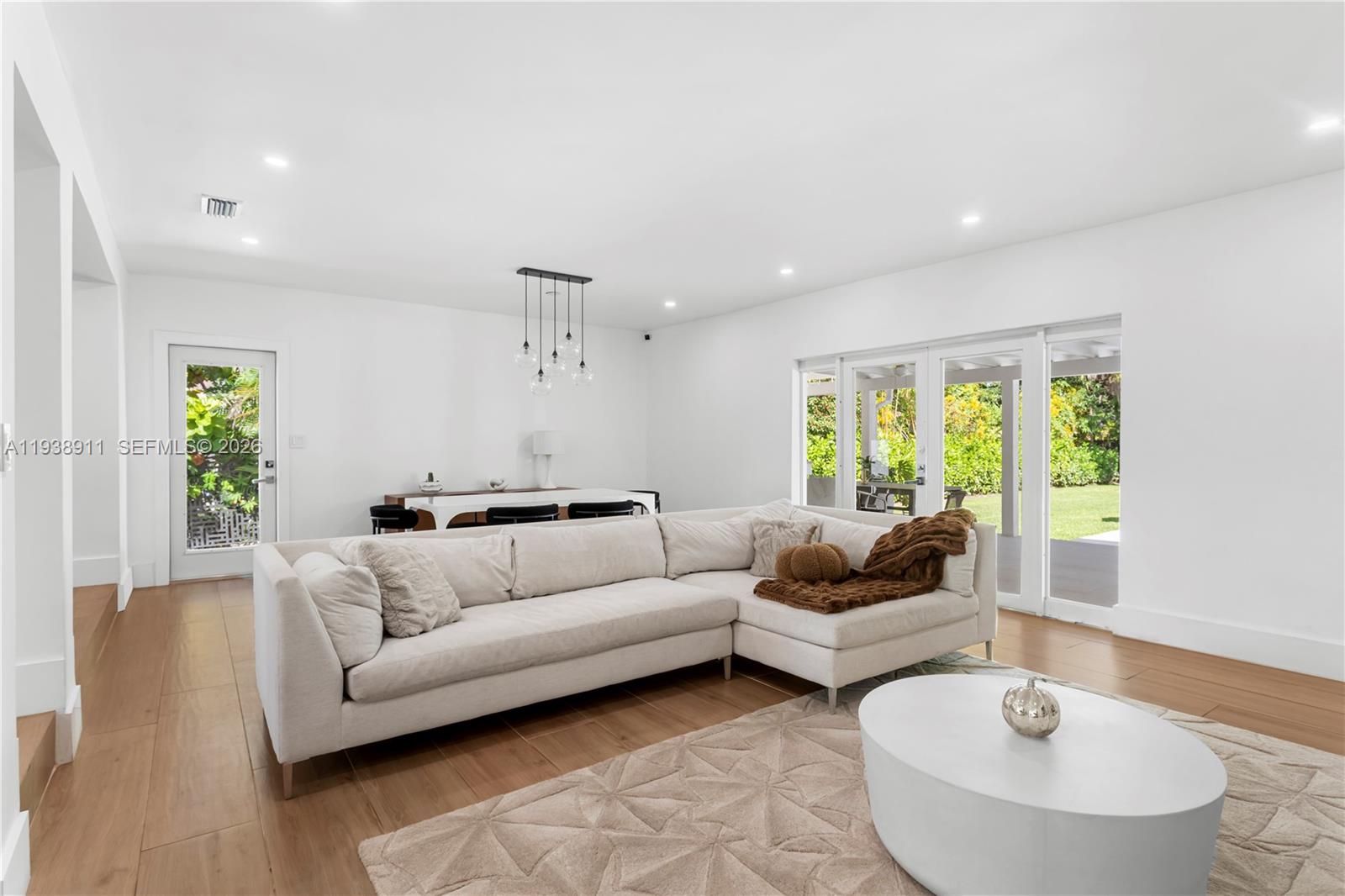 SUNSET ADDN - Residential Lease