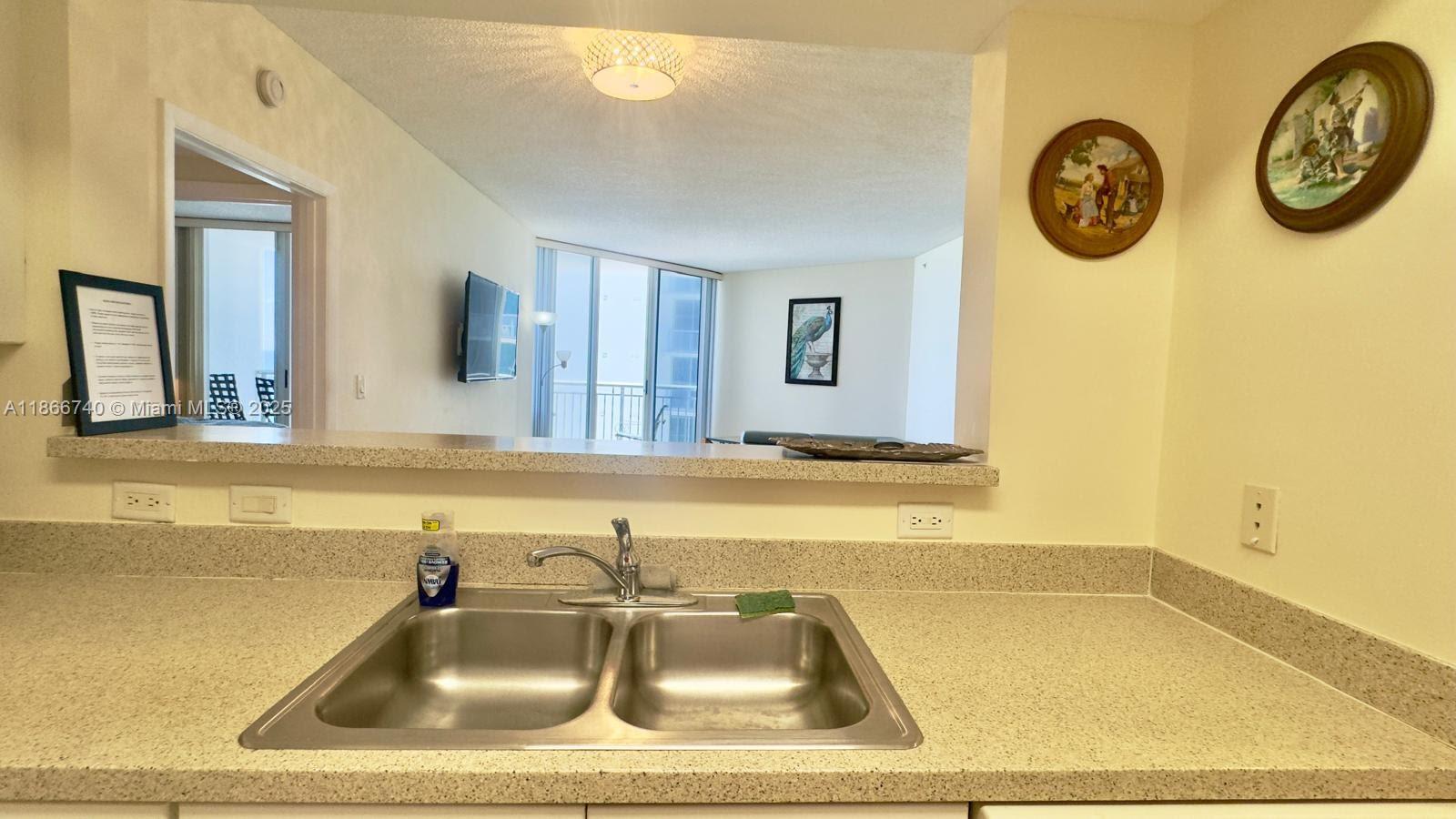 OCEAN POINT BEACH CLUB CO - Residential Lease