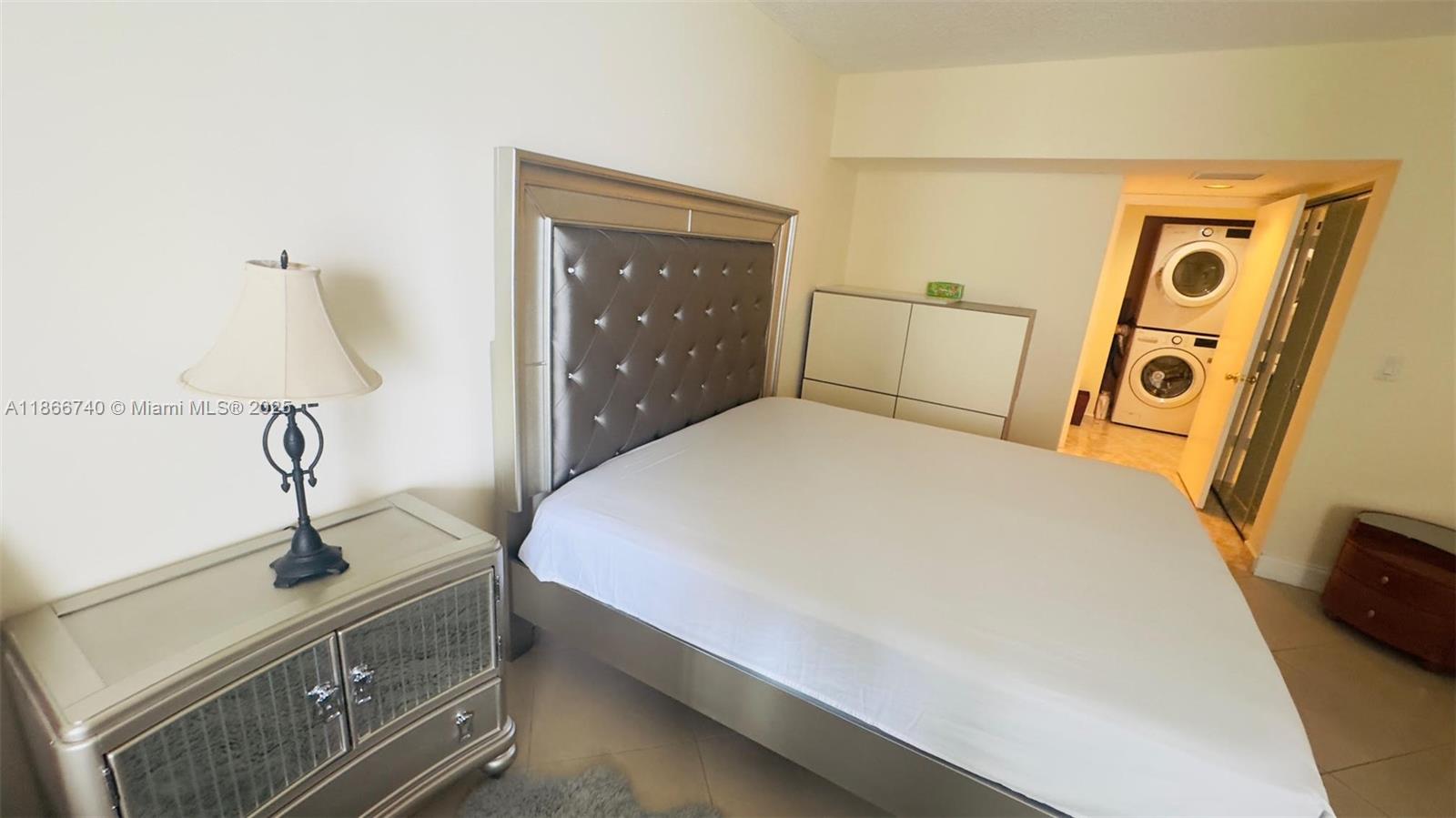 OCEAN POINT BEACH CLUB CO - Residential Lease