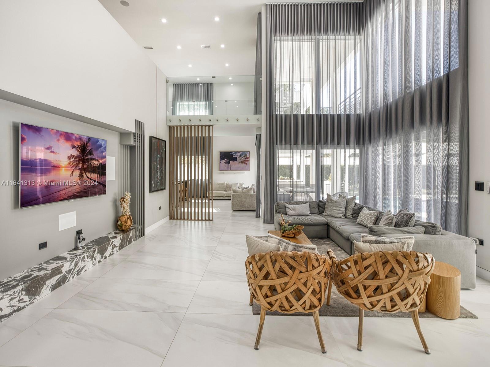 WARWICK MANOR 1ST ADDN - Residential