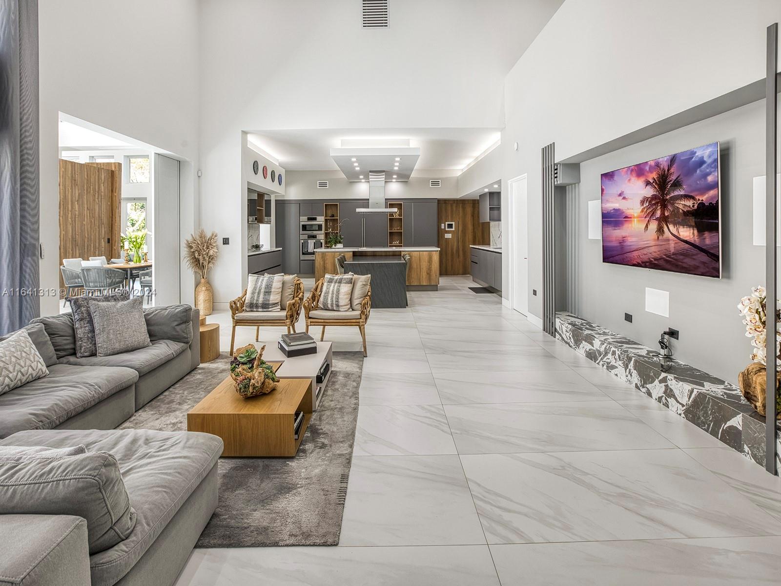 WARWICK MANOR 1ST ADDN - Residential