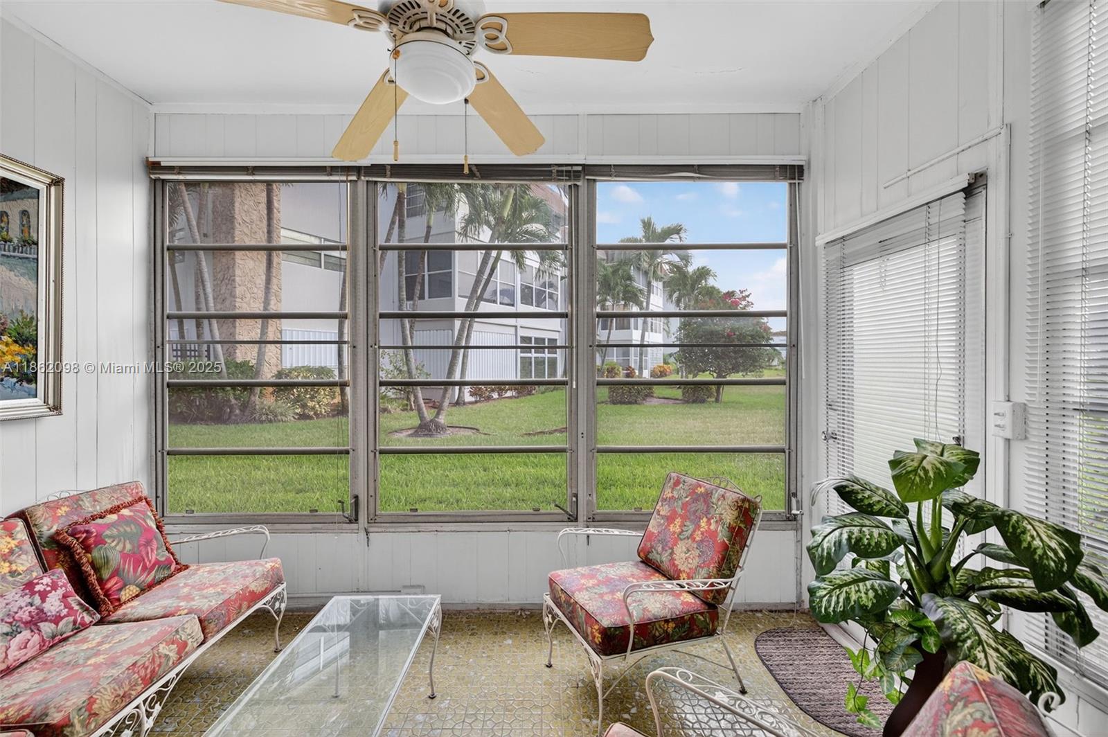 SEAGRAPE GARDENS CONDO - Residential