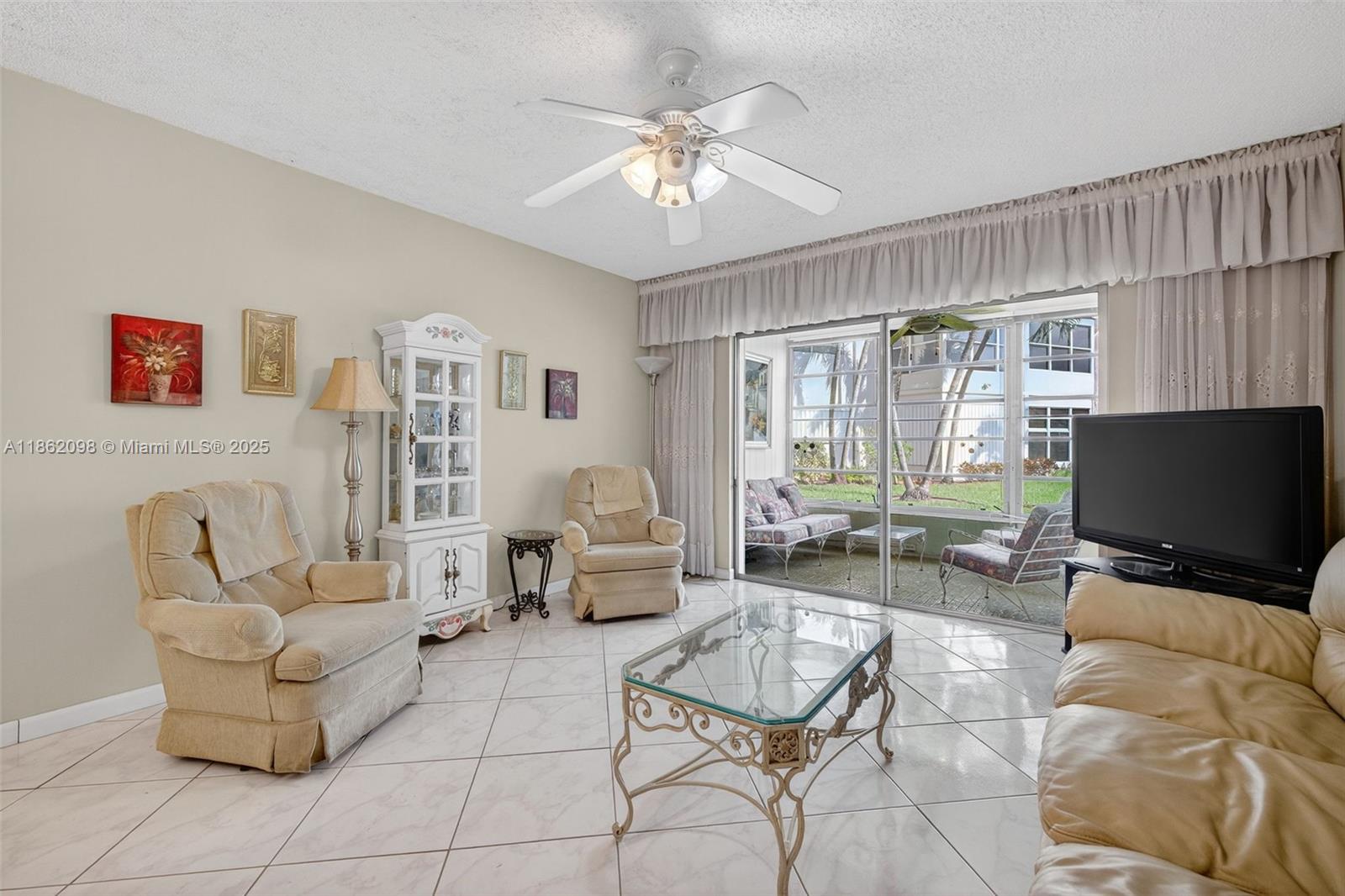 4706 NW 36th St 402