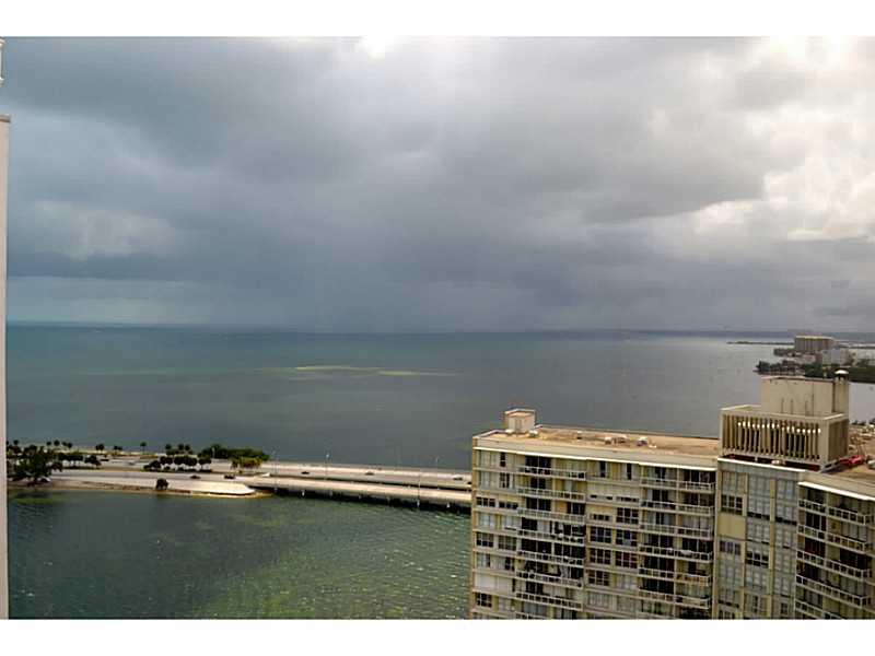 BRICKELL BAY CLUB CONDO - Residential Lease