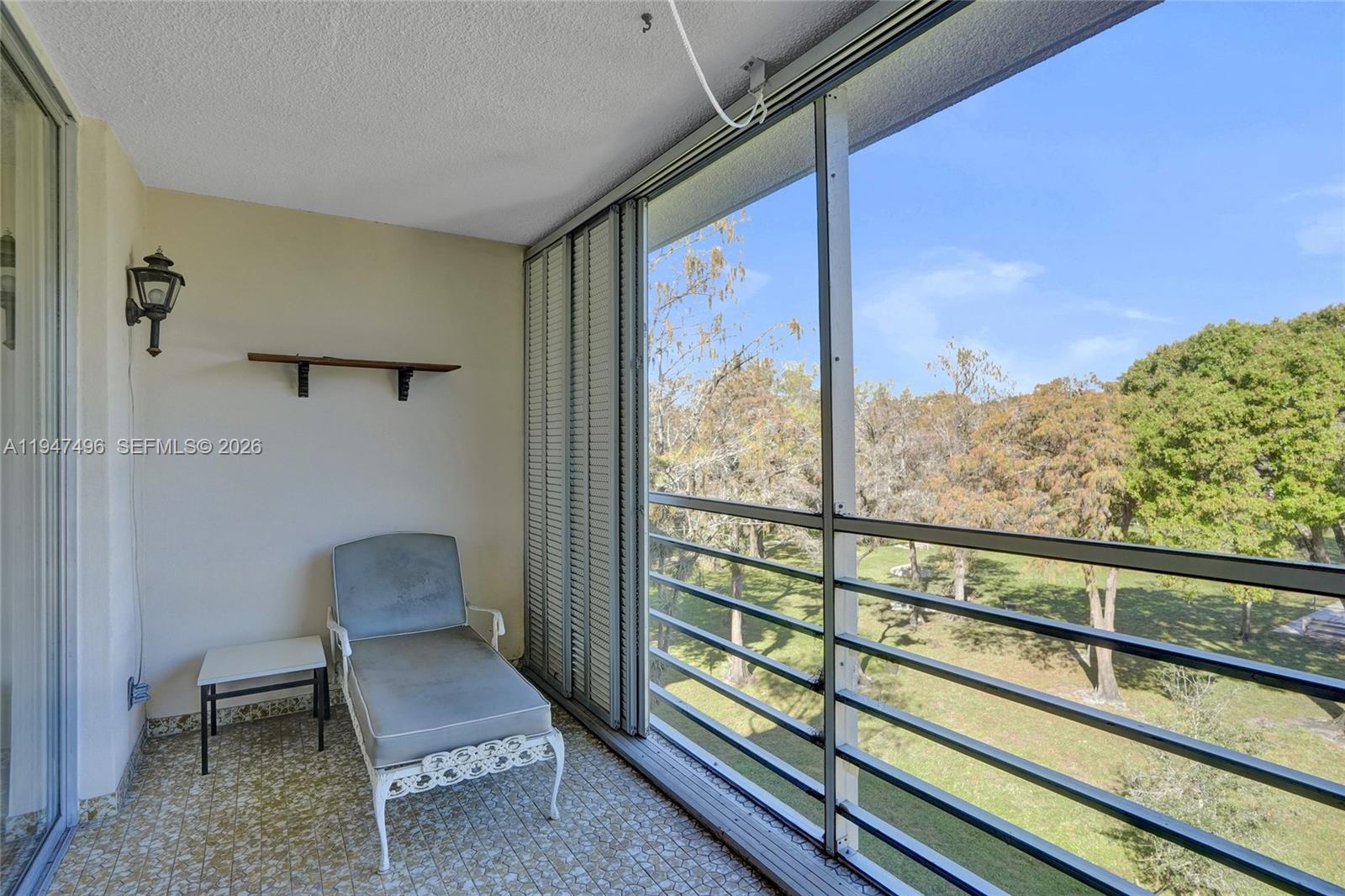 CYPRESS CHASE CONDO NO 1 - Residential