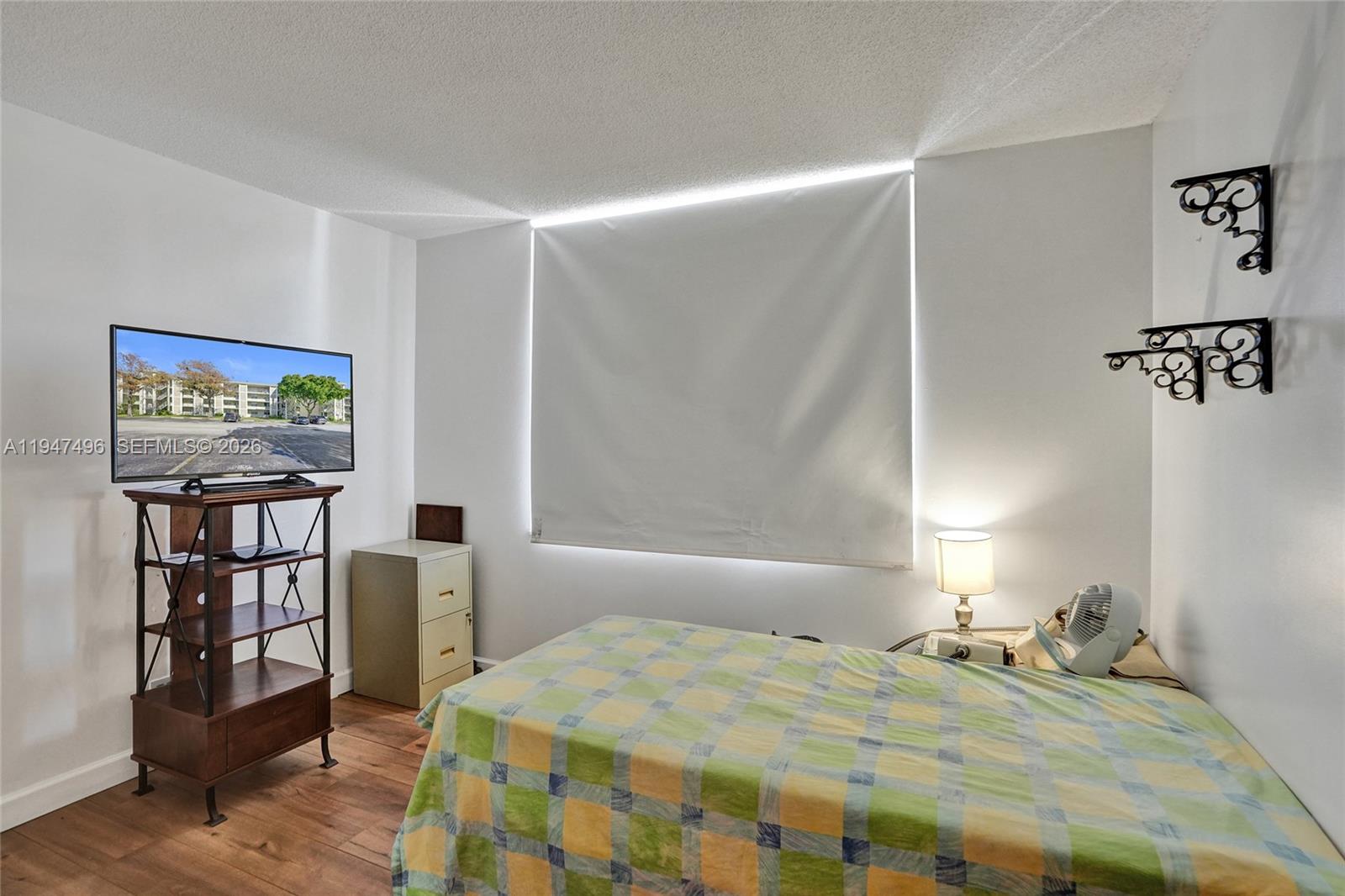 CYPRESS CHASE CONDO NO 1 - Residential