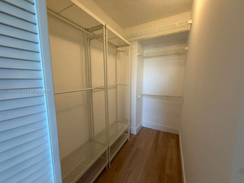 FONTAINEBLEAU GARDENS CON - Residential Lease