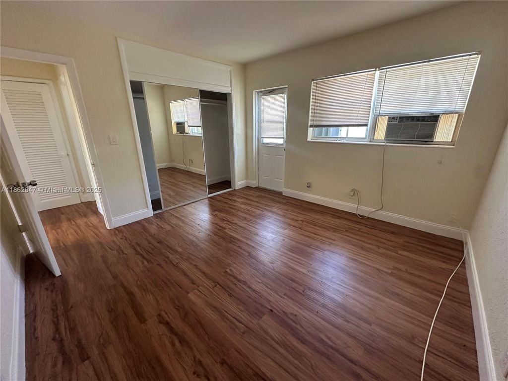 Photo of 5420 NE 22nd Ter #10, Fort Lauderdale, FL 33308 (MLS # A11862047)