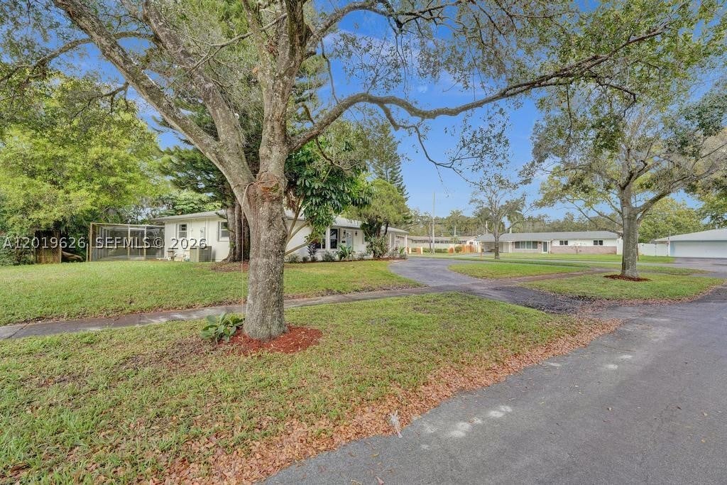 101 SW 53rd Ave