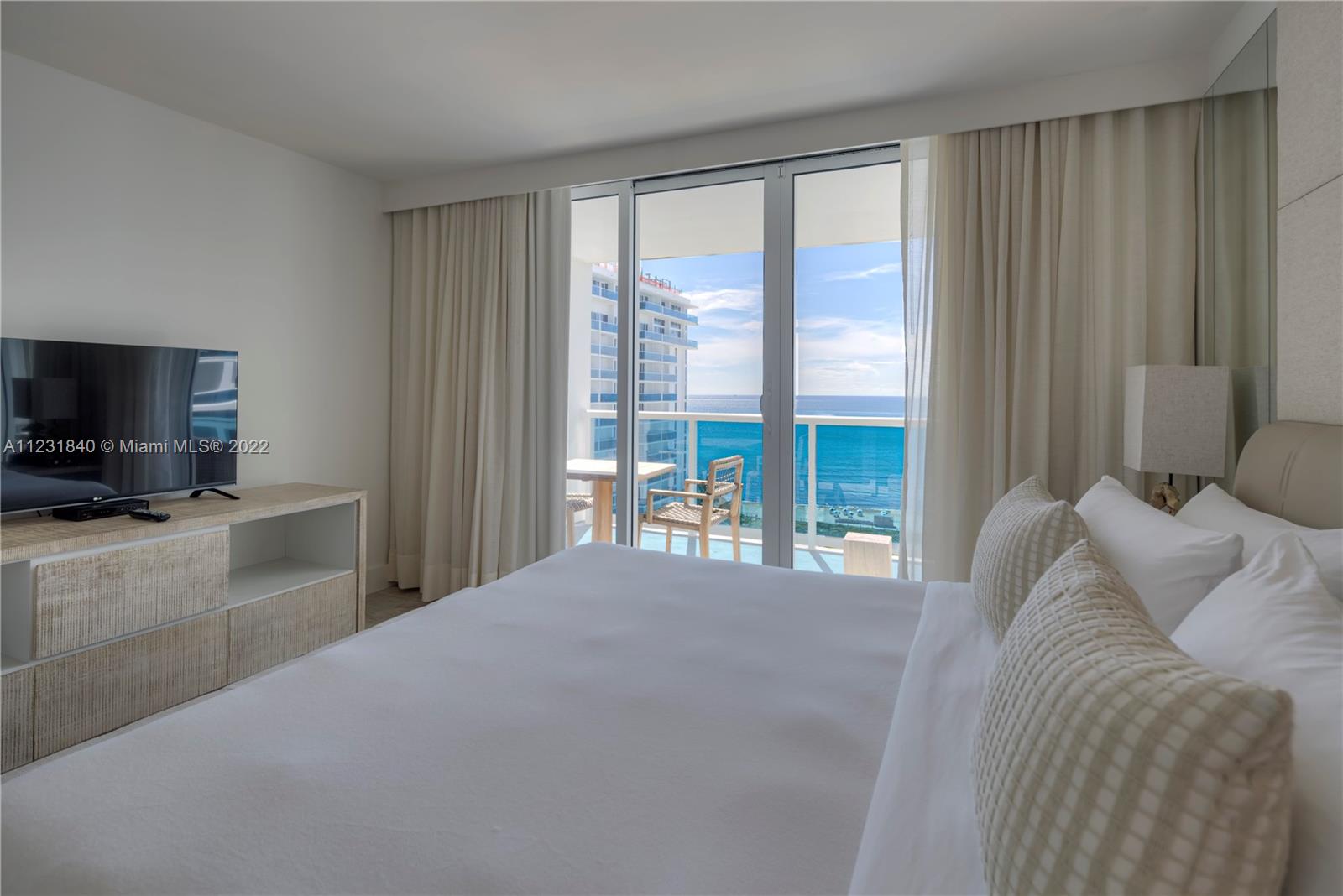 1 Hotel & Homes - Residential