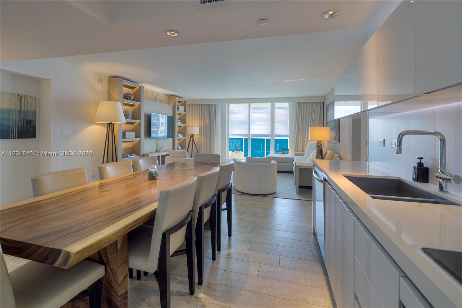 1 Hotel & Homes - Residential