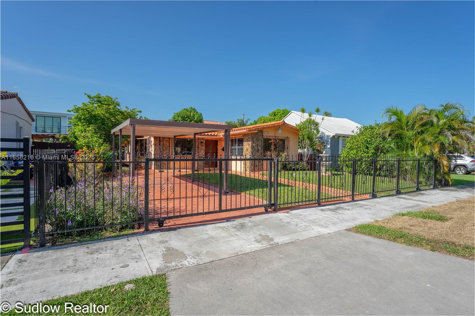 4230 SW 10th St
