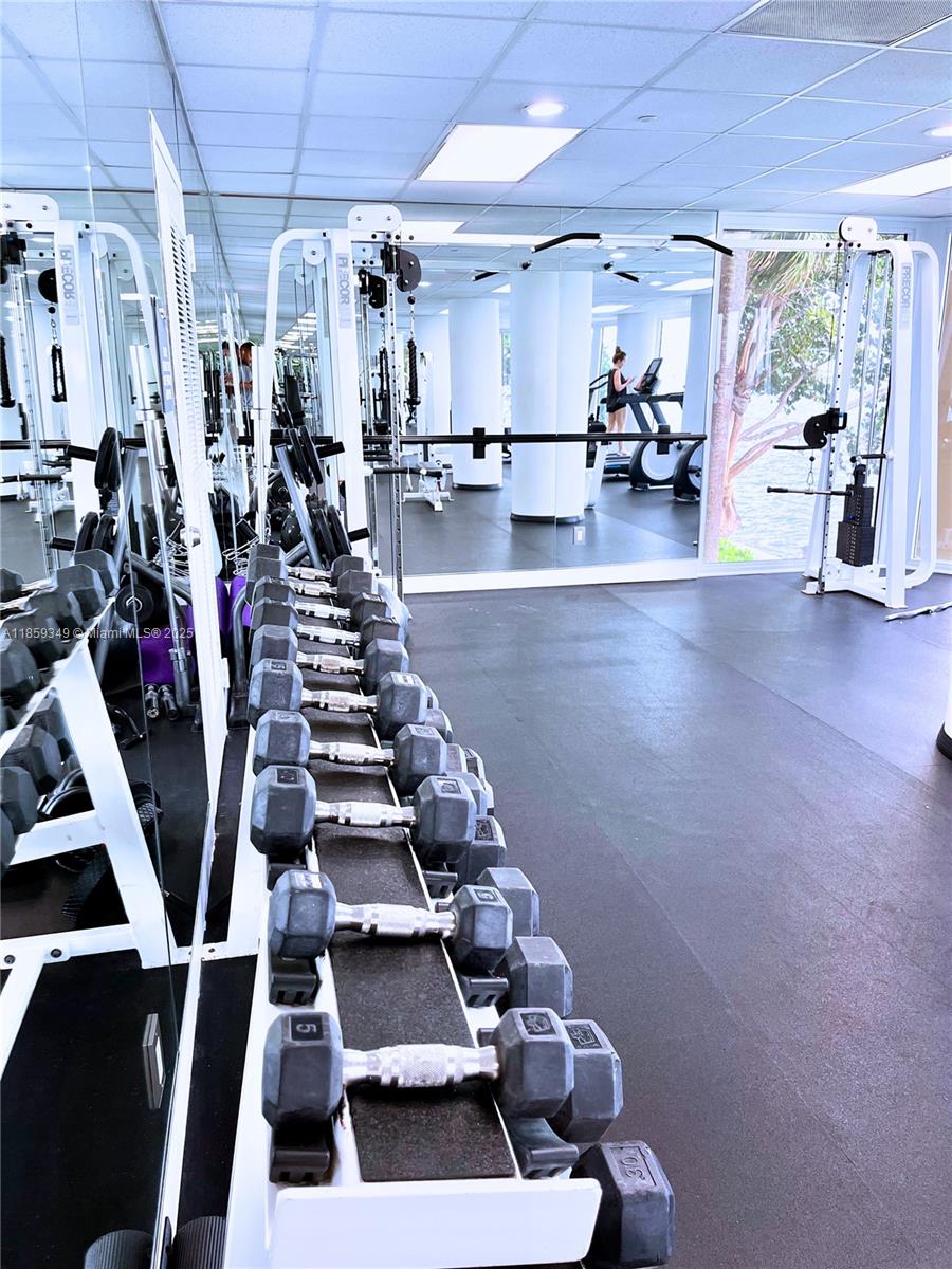 ISOLA CONDO - Residential