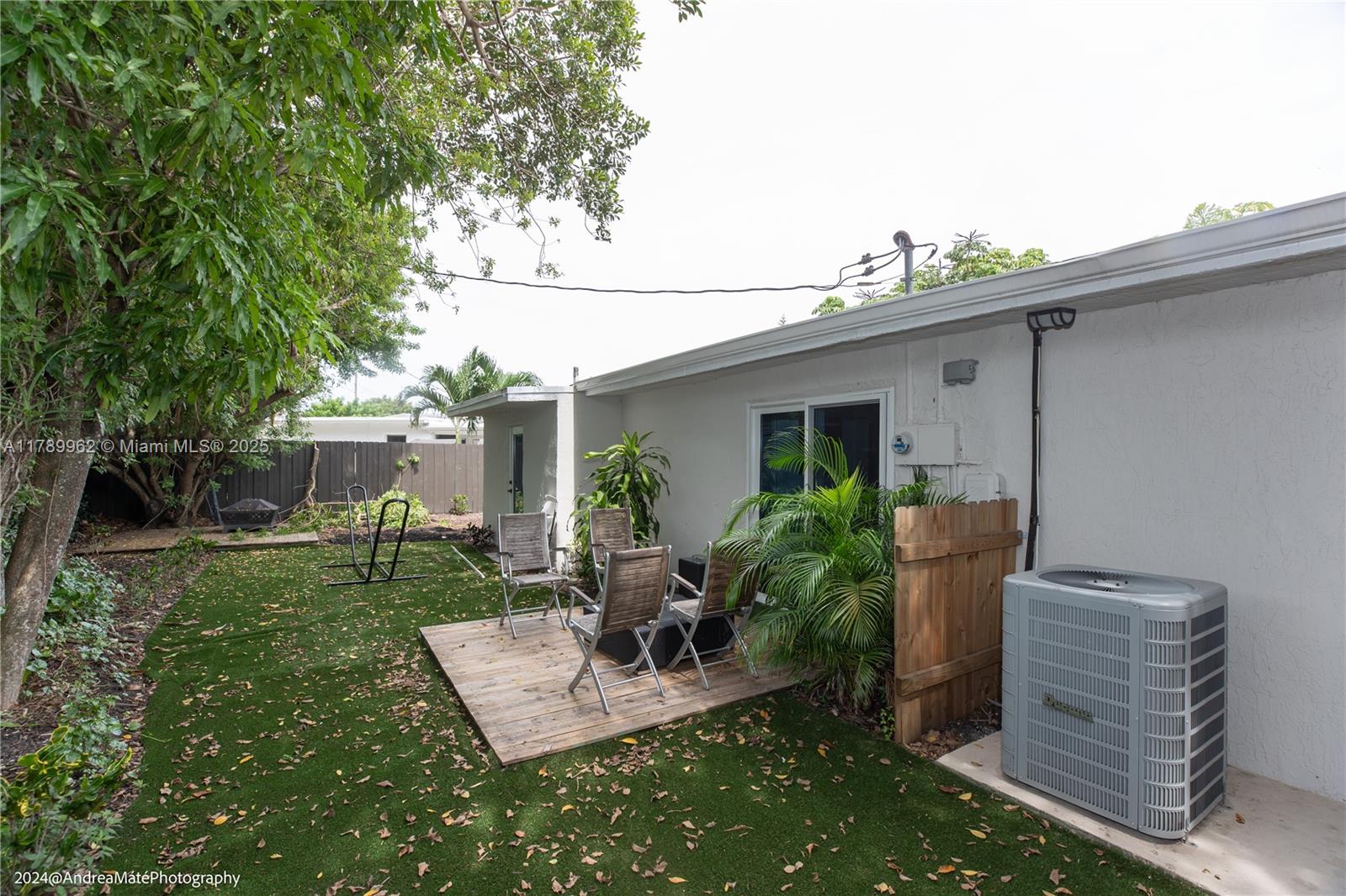 COLLIER ESTATES 1ST ADD - Residential