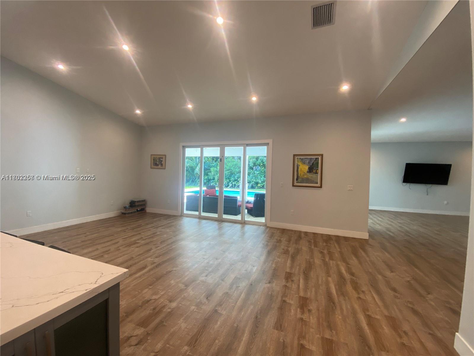 CURNIN HEIGHTS AMD - Residential