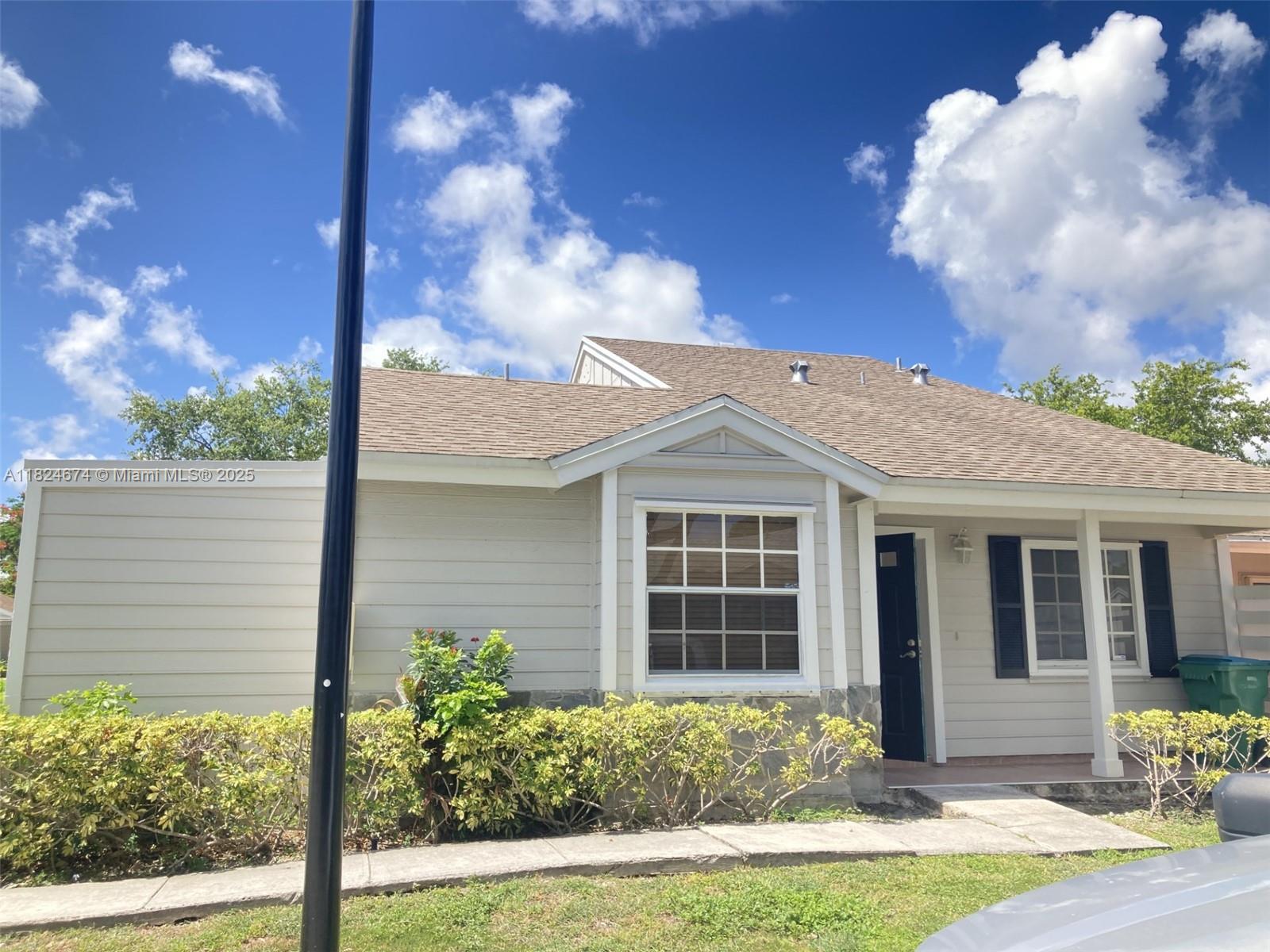 Rental Property at 13753 Sw 149th Cir Ln 2-44, Miami, Broward County, Florida - Bedrooms: 2 
Bathrooms: 1  - $2,275 MO.