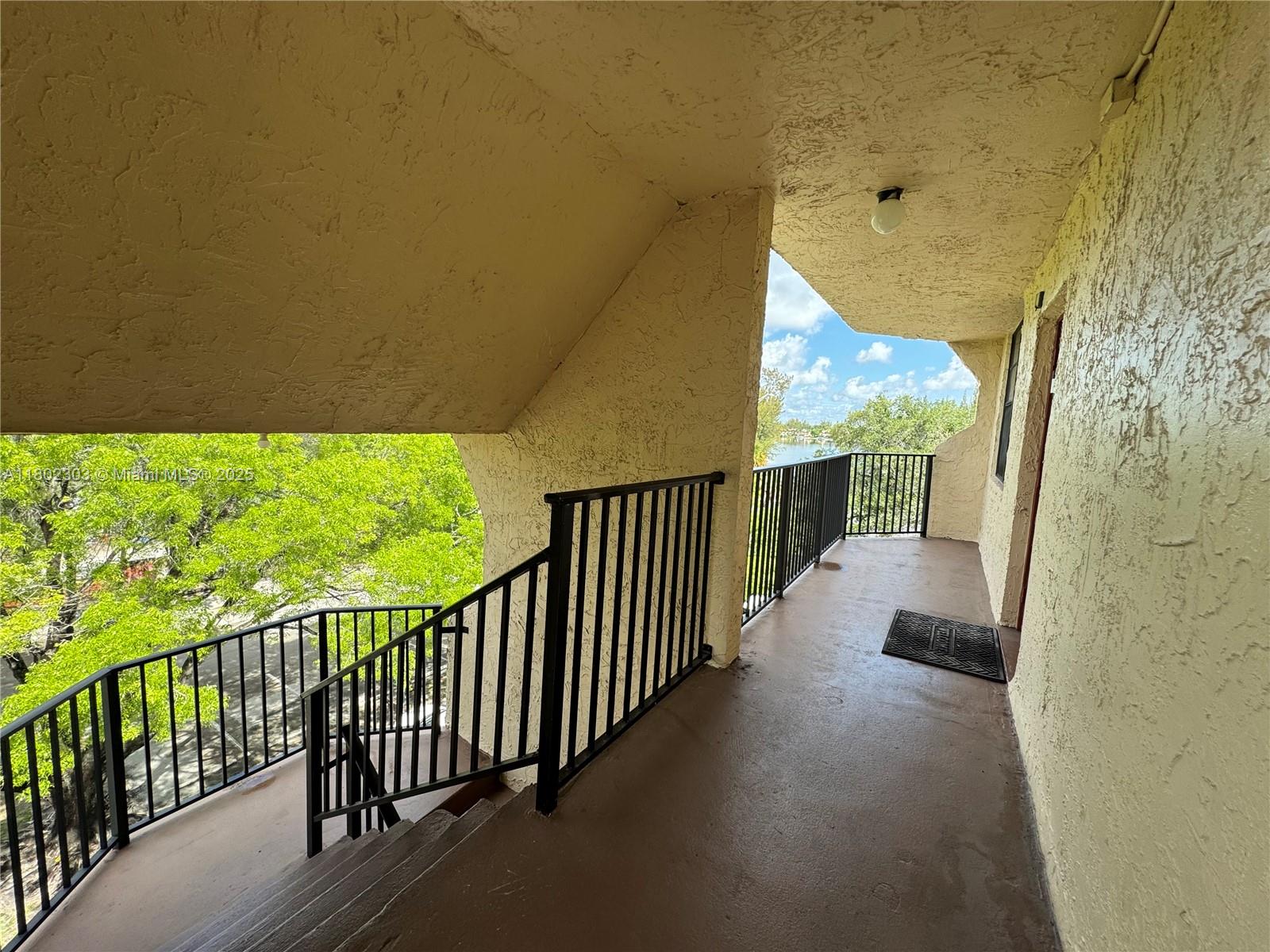 3550 Blue Lake Dr 501