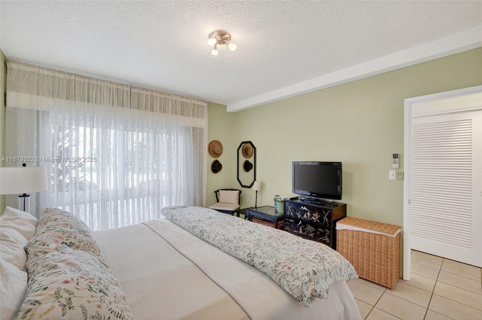 FT LAUD SURF CLUB CO-OP - Residential