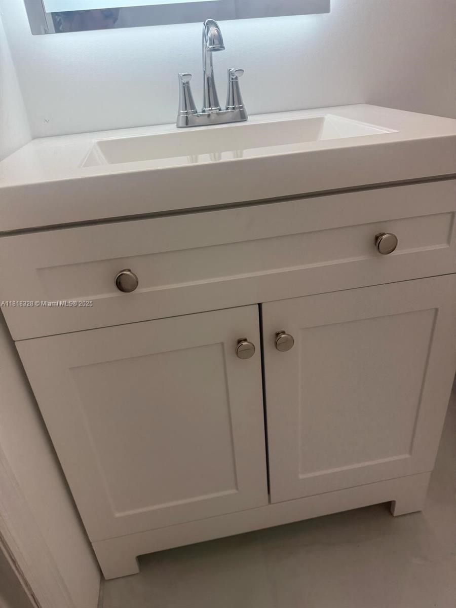 WEITZER SERENA LAKES TOWN - Residential