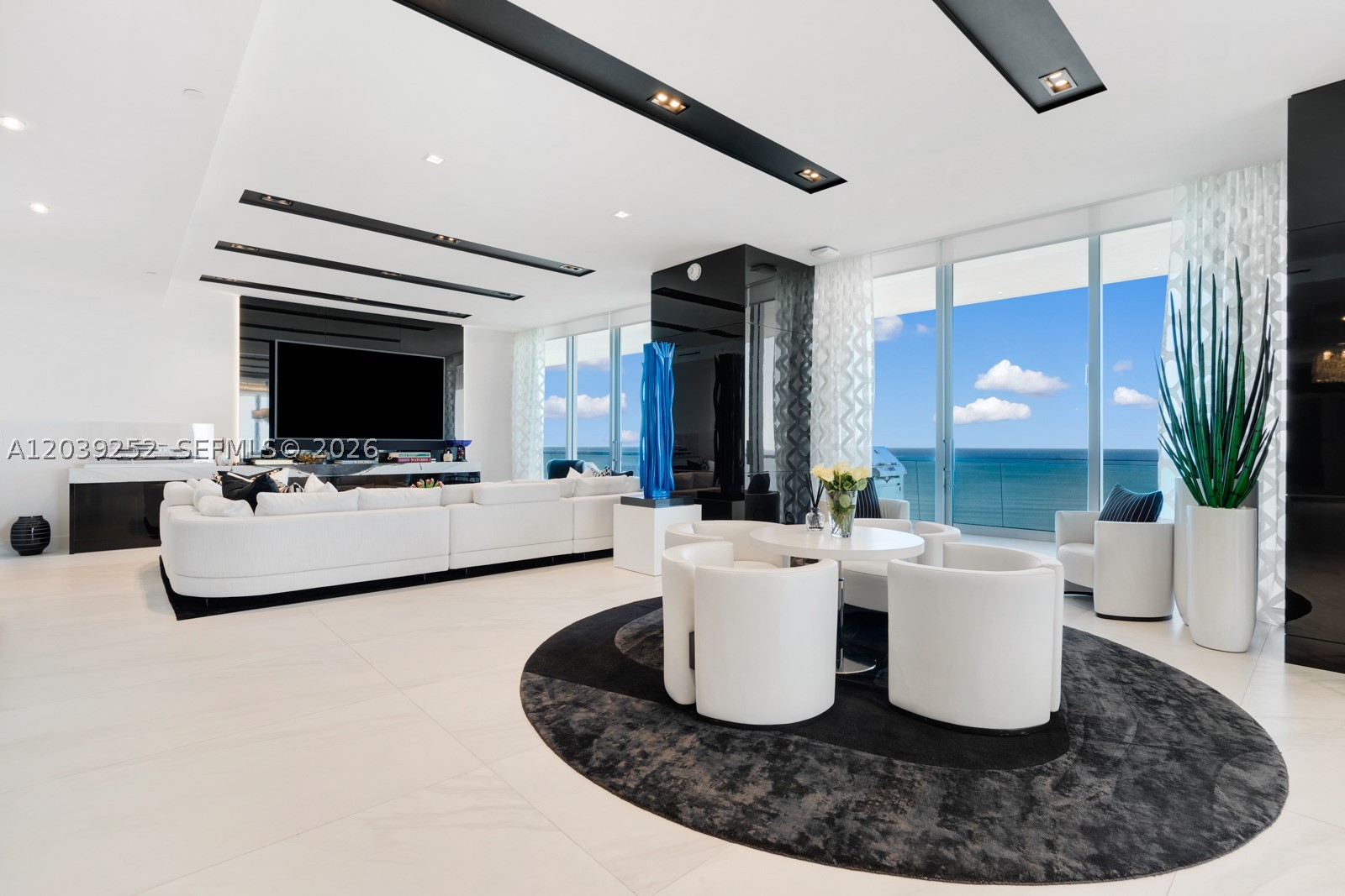 18501 Collins Ave 2304