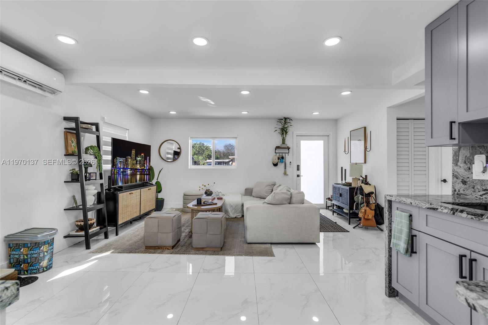 PL OF NORTH HAVEN - Residential