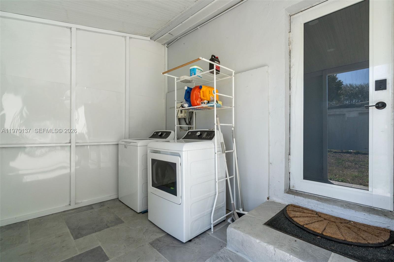 PL OF NORTH HAVEN - Residential