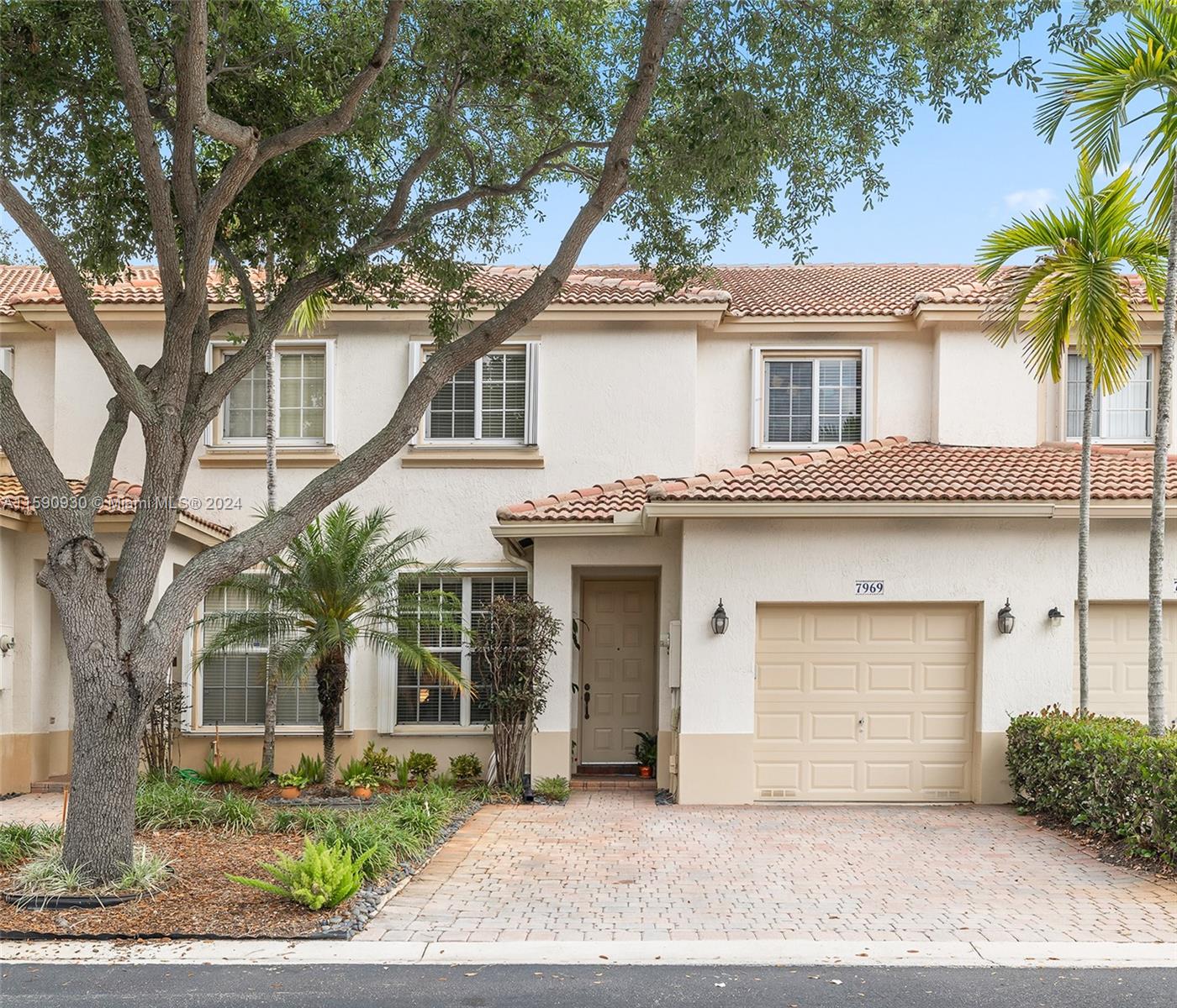 WALNUT CREEK TOWNHOMES - Residential Lease
