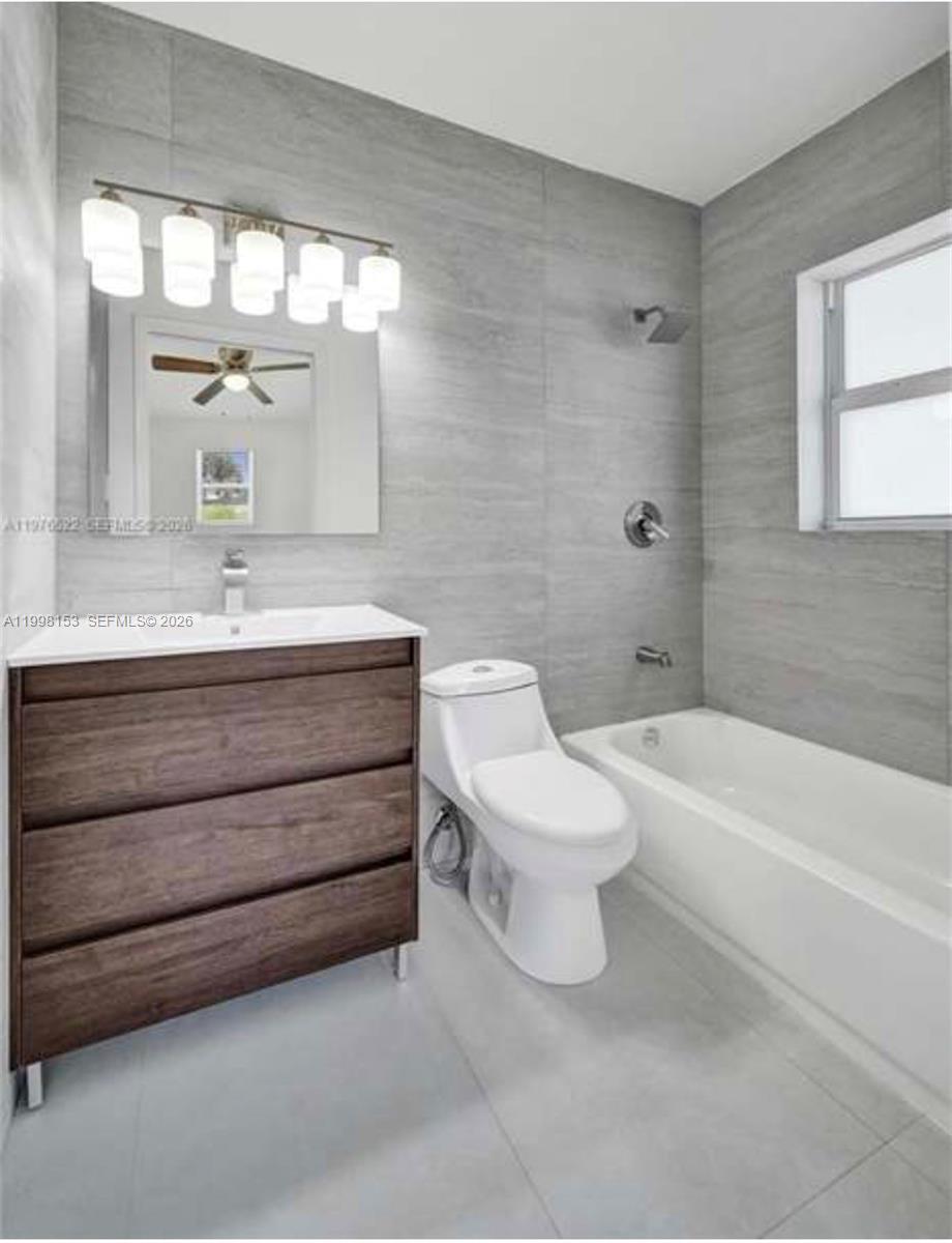 NORTH ANDREWS GARDENS FIR - Residential Lease