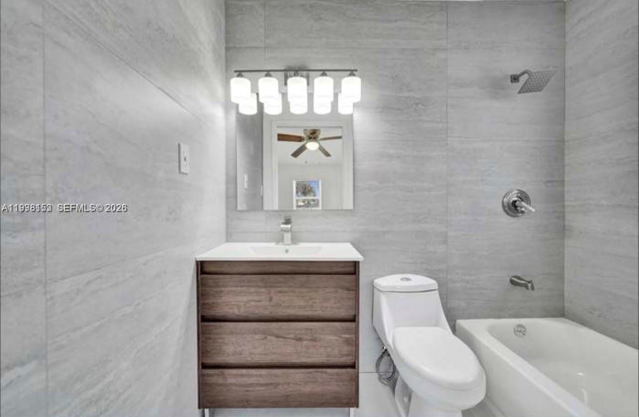 NORTH ANDREWS GARDENS FIR - Residential Lease