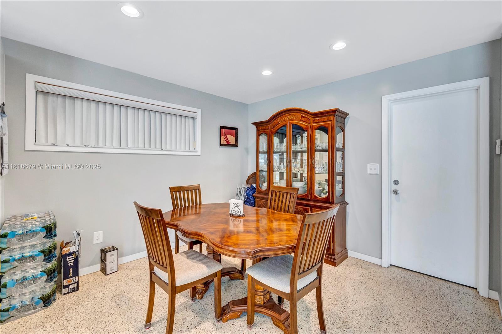 MIAMI LAKES SEC 4 - Residential