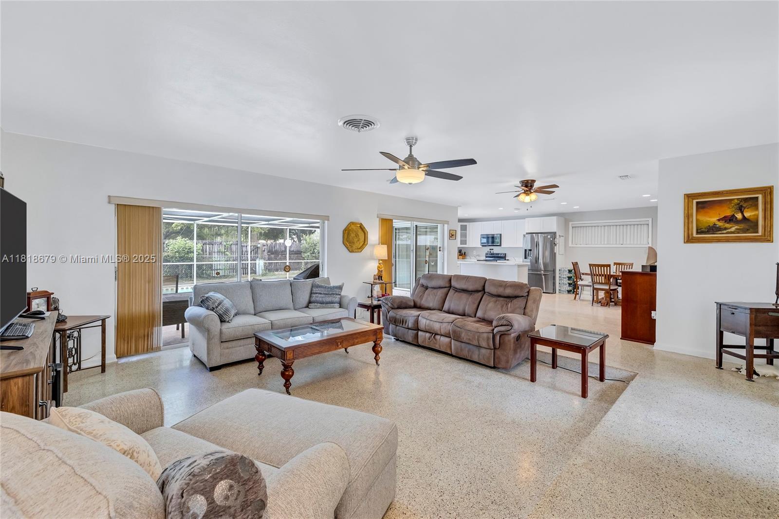 MIAMI LAKES SEC 4 - Residential