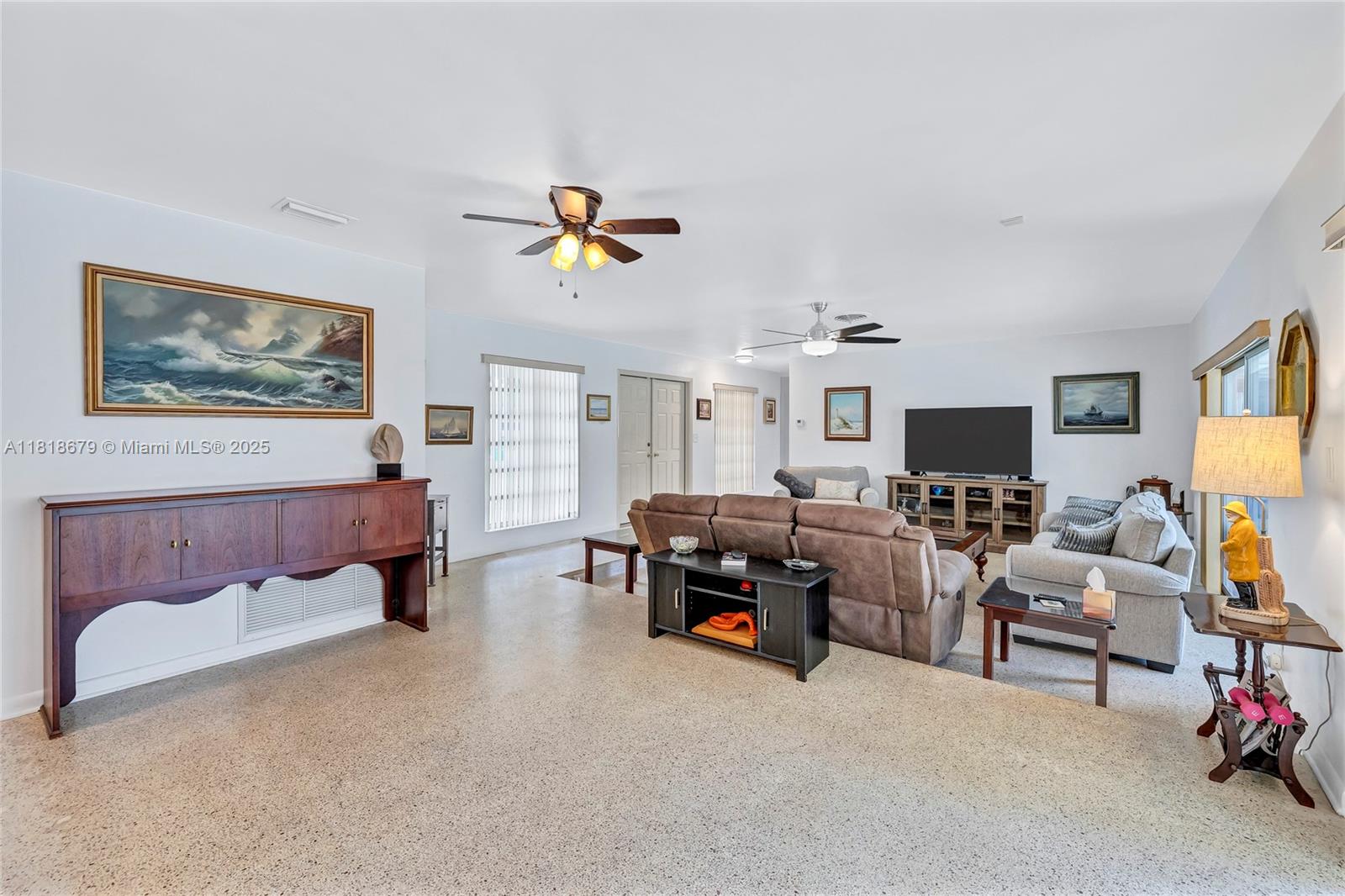 MIAMI LAKES SEC 4 - Residential