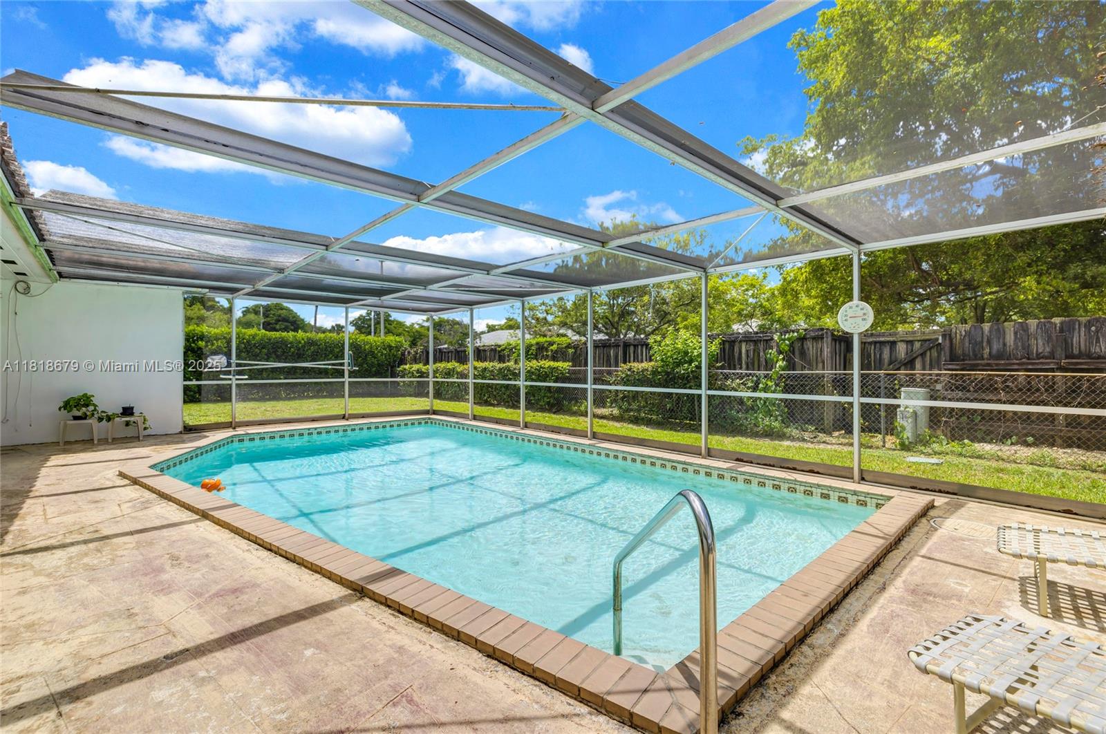 MIAMI LAKES SEC 4 - Residential